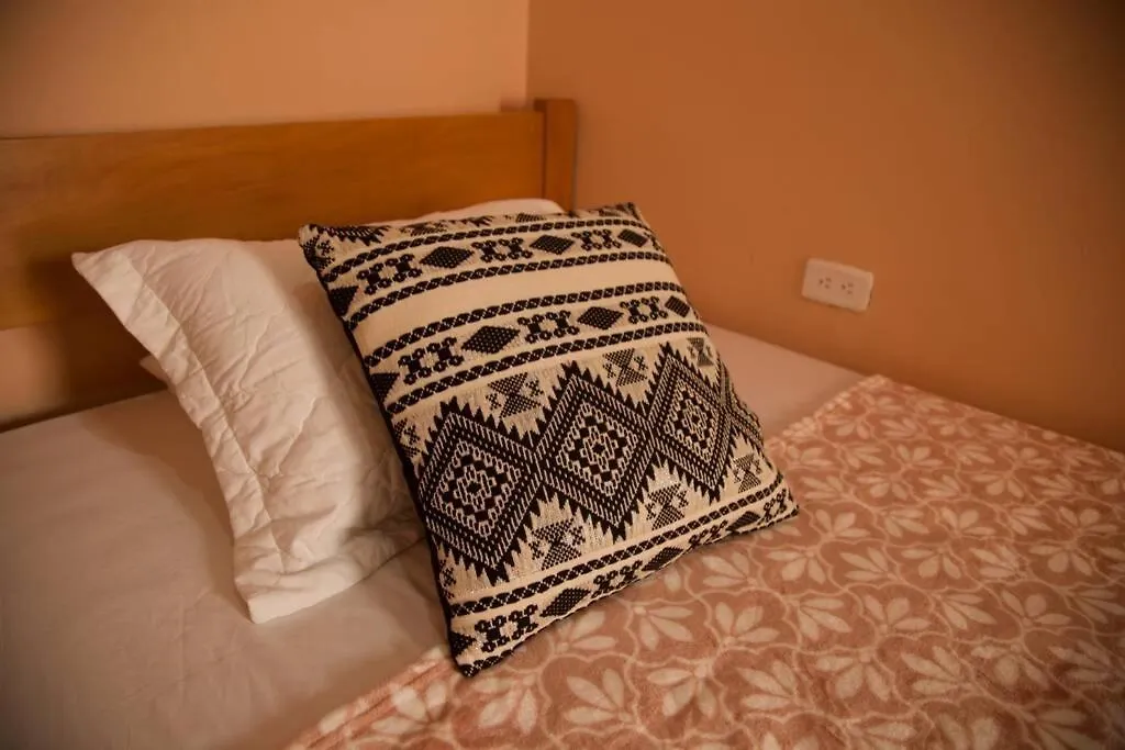 Great Location ! 4 Bedroom Home In The Heart Of Cartagena