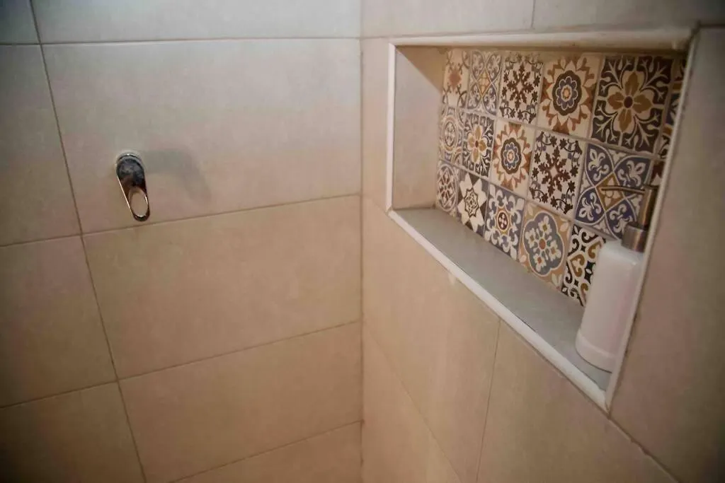 Great Location ! 4 Bedroom Home In The Heart Of Cartagena